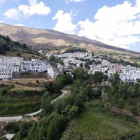 Apartamentos Siete Lagunas Trevélez Esterno foto