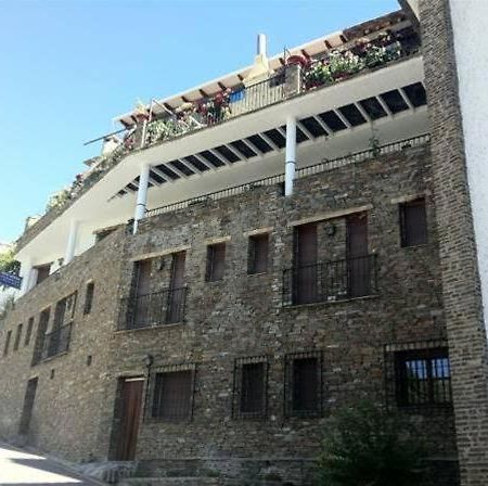 Apartamentos Siete Lagunas Trevélez Esterno foto