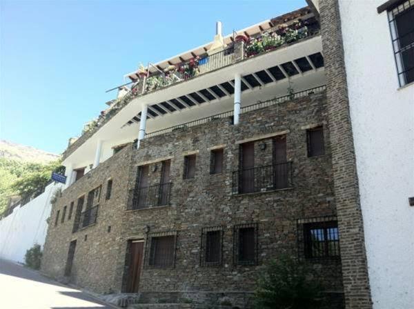 Apartamentos Siete Lagunas Trevélez Esterno foto